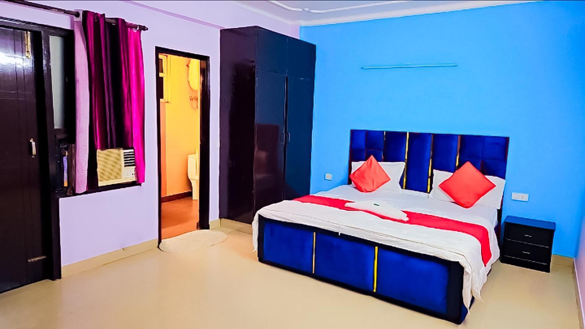 Happy Inn - Near Saket Metro Nueva Delhi Exterior foto